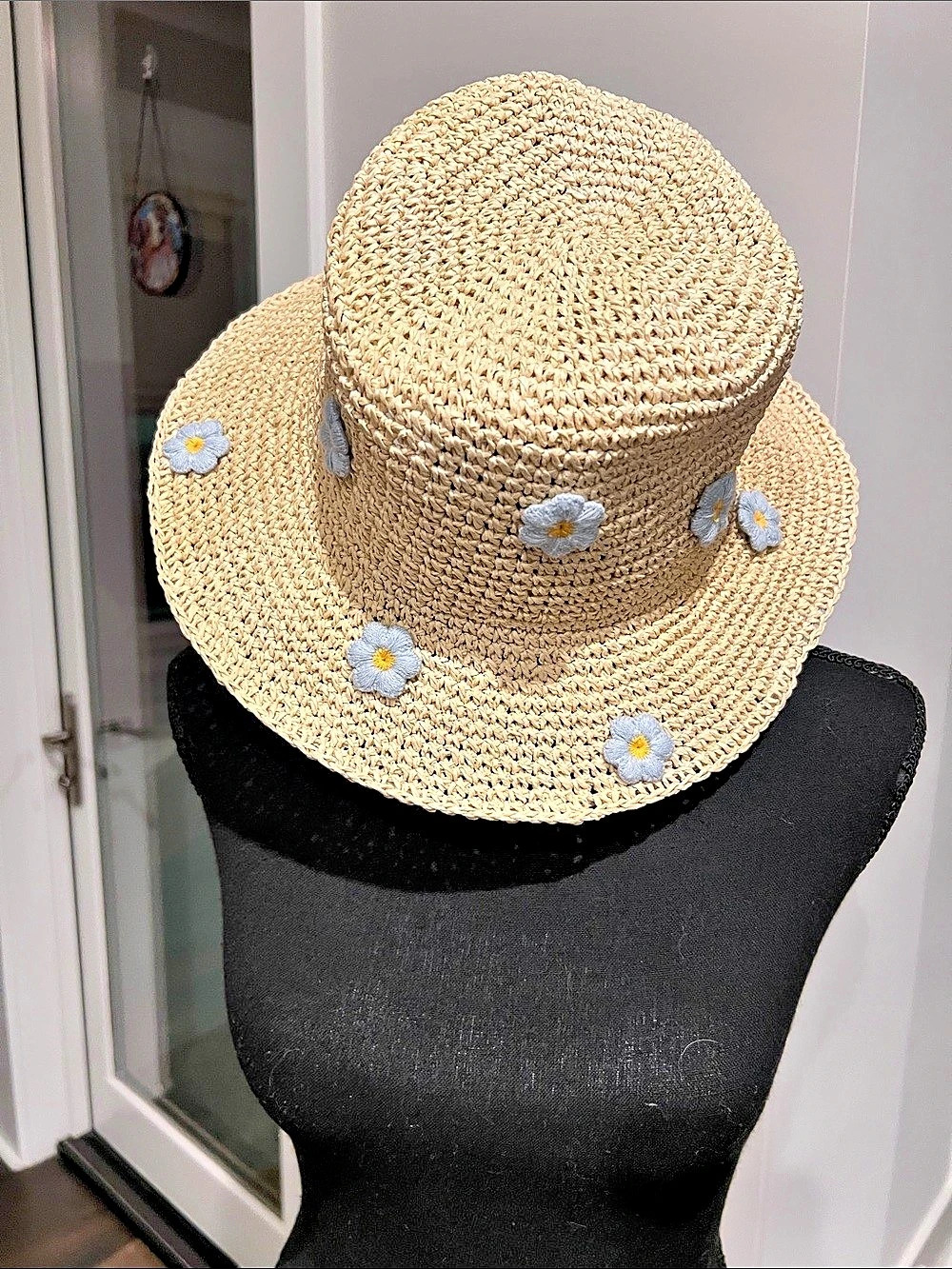 haute hippie Floral Raffia Sun Hat in Beige Like New